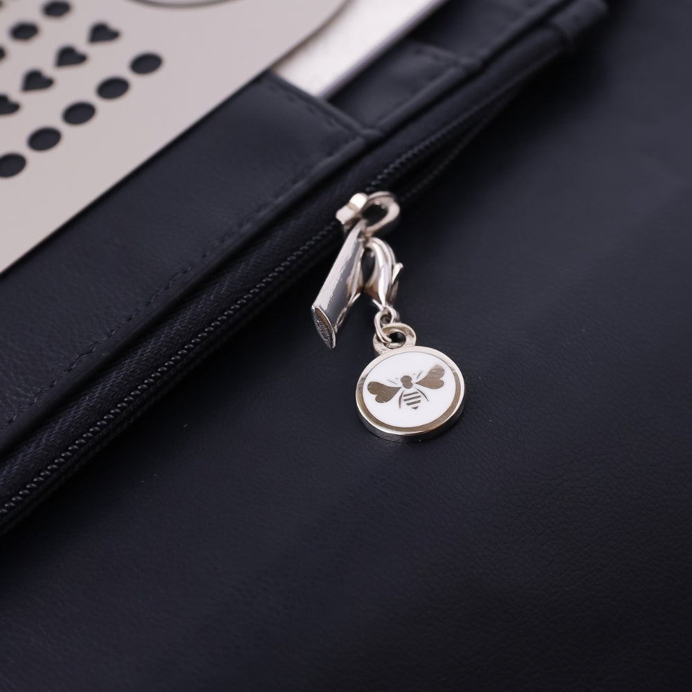 Mäksē Rhythms Bee: 2026 Collectable Charm